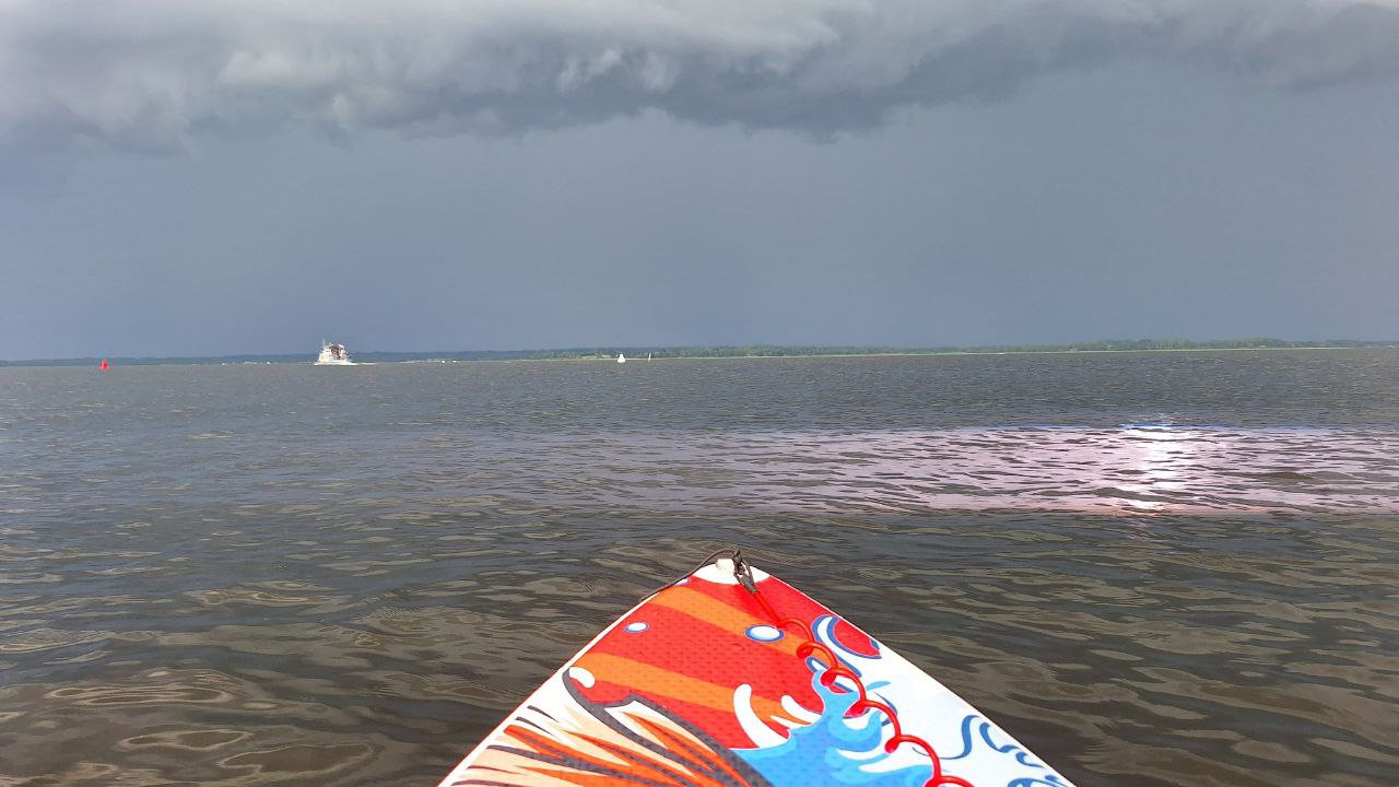 Водные просторы Селигера с борта SUP-доски