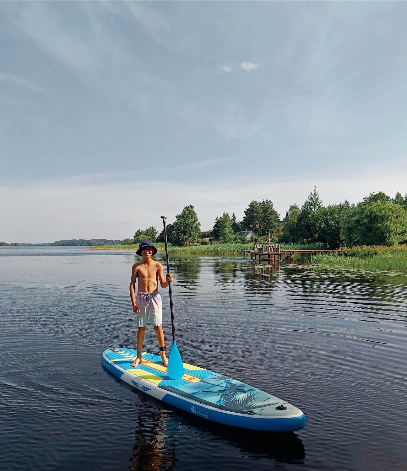 Летнее приключение на SUP-доске в зеркальных водах Селигера
