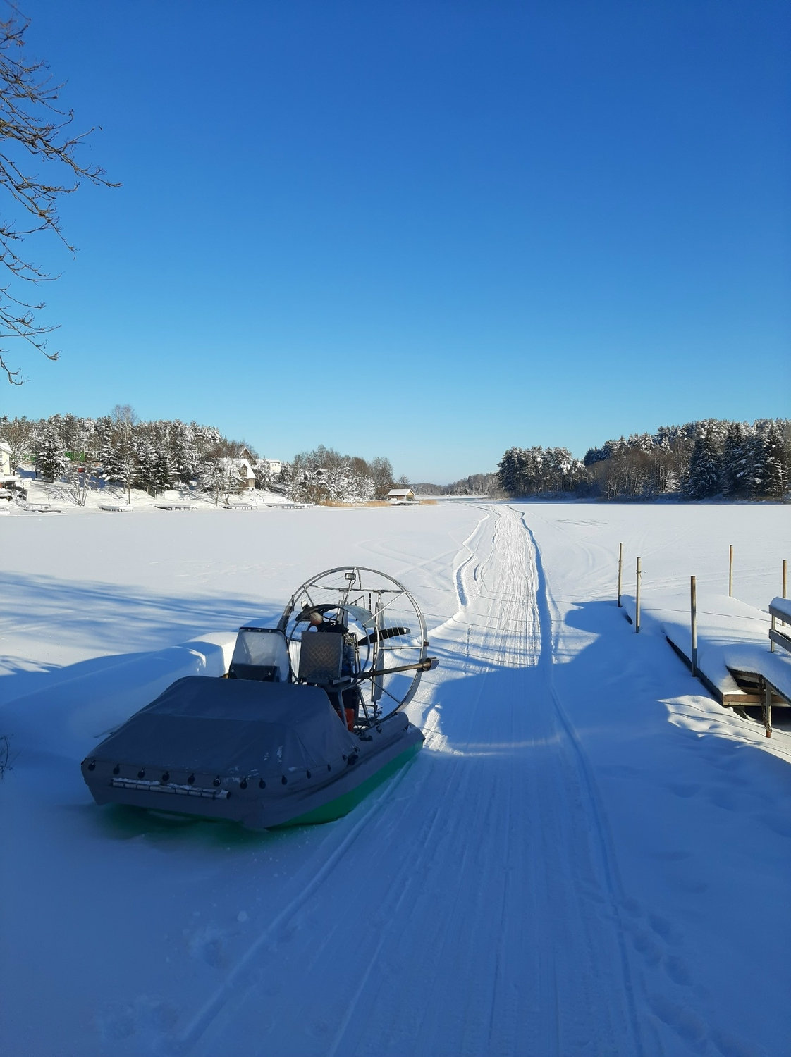 Аэролодка прочертила зимний маршрут
