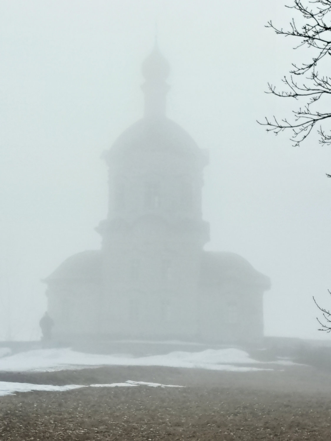 Храм в облаках, где тишина — главный звон