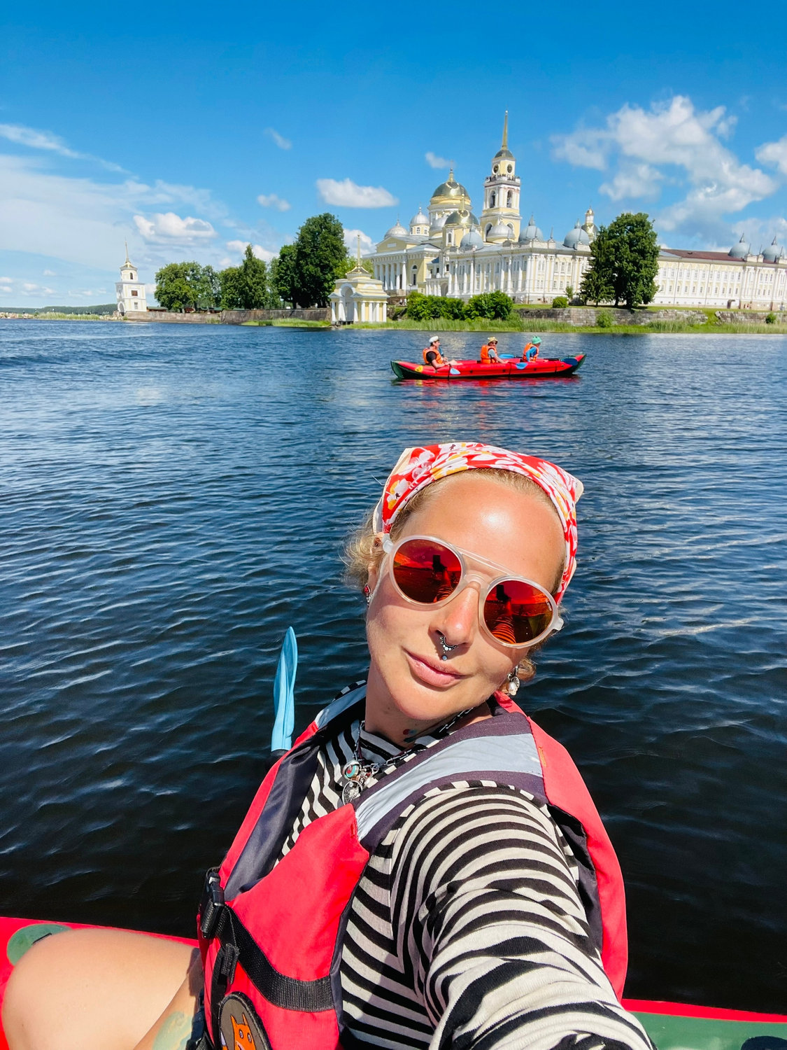 Вёсла и купола — два берега одного лета