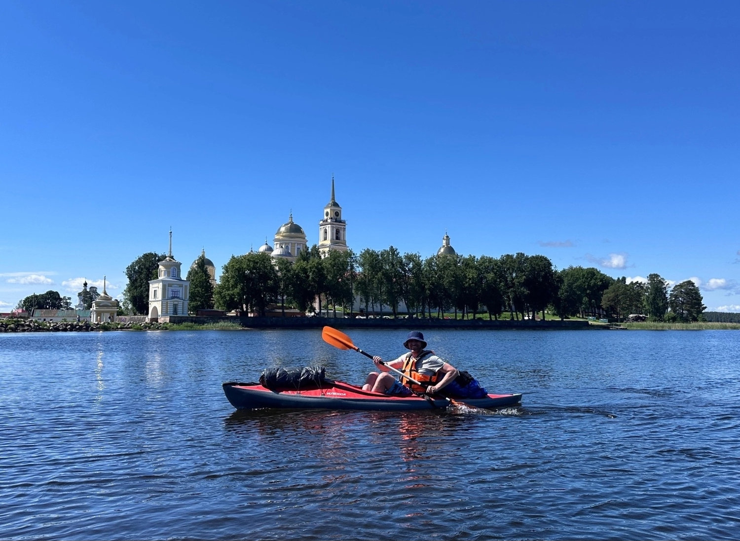 Веслом — к куполам