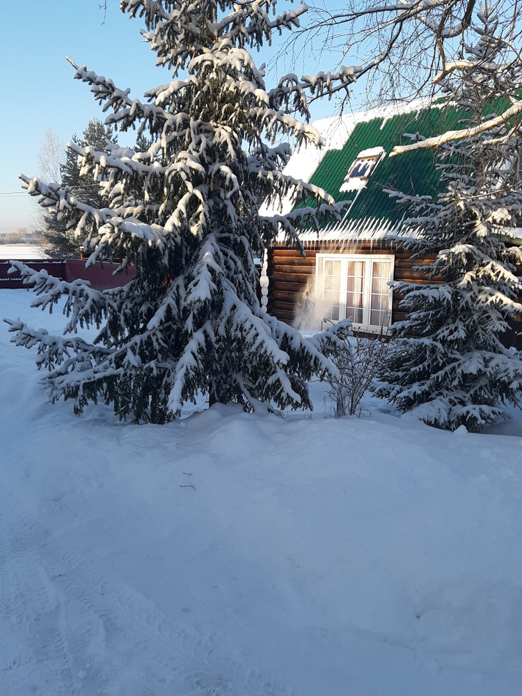 Уютный домик на первой линии Селигера