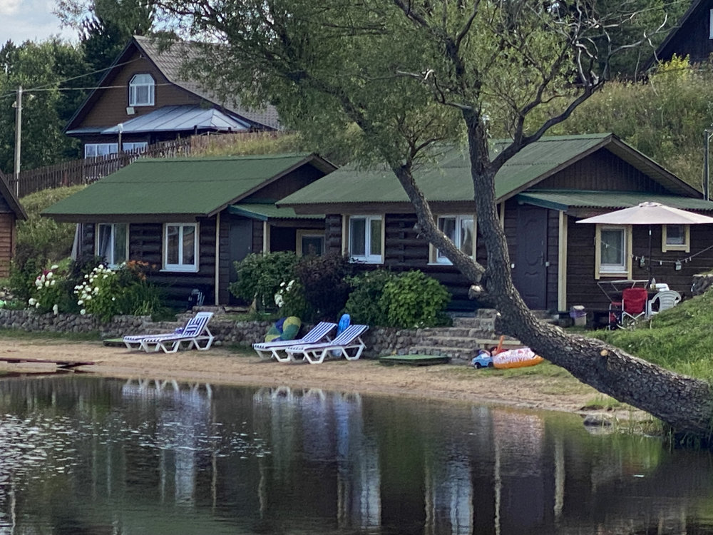 Сдаются 2 комфортабельных домика на берегу