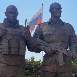 Пикейные жилеты