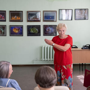 В Осташкове открылась фотовыставка «Синий светофор»