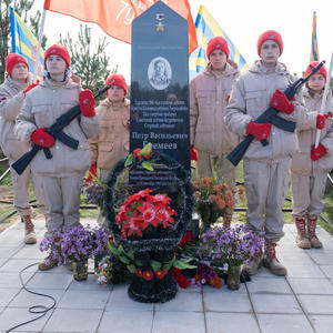 В деревне Красуха открыли мемориал советскому лётчику-истребителю