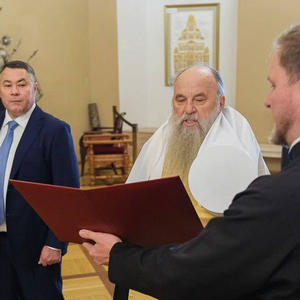 Пикейные жилеты