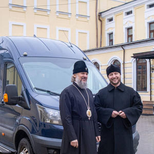 Община Введенской церкви в Кравотыни получила автобус от Тверской епархии