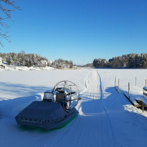 Аэролодка прочертила зимний маршрут