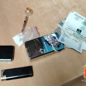 В Осташкове на улице Володарского задержали мужчину с наркотиком