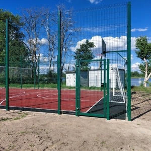 В Заречье появилась новая спортивно-игровая площадка