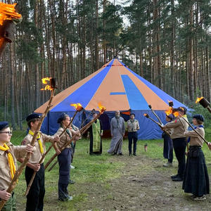 На Селигере стартовал семейный георгиевский лагерь на острове Малый Хачин