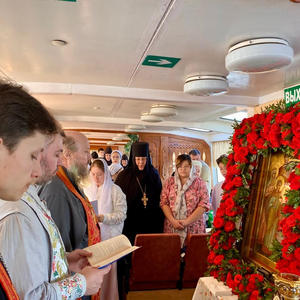 В Осташкове прошёл 70-километровый крестный ход по Селигеру
