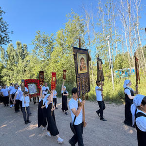 В Осташкове прошёл 70-километровый крестный ход по Селигеру